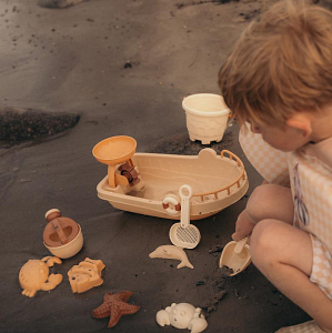 Набор для пляжа и песочницы Mrs. Ertha "All Aboard", микс с бежевым